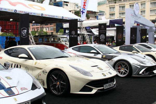 Les sacs bandoulière féminins : découvrez le luxe à la française